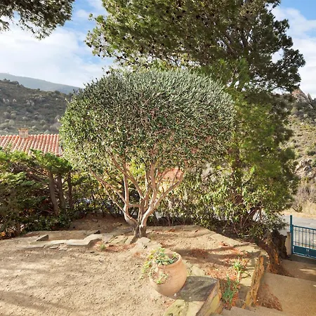 2 Bedroom In Holiday home *